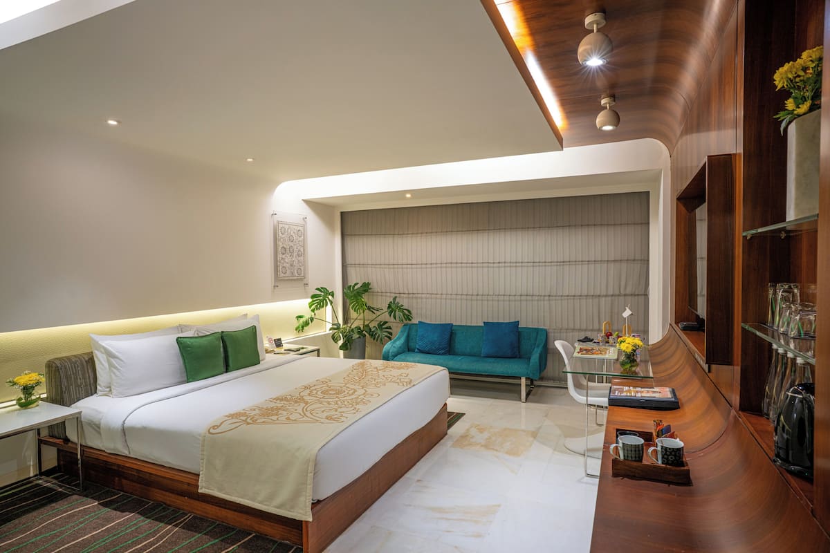 Ropa de cama de alta calidad, camas con pillow-top y minibar