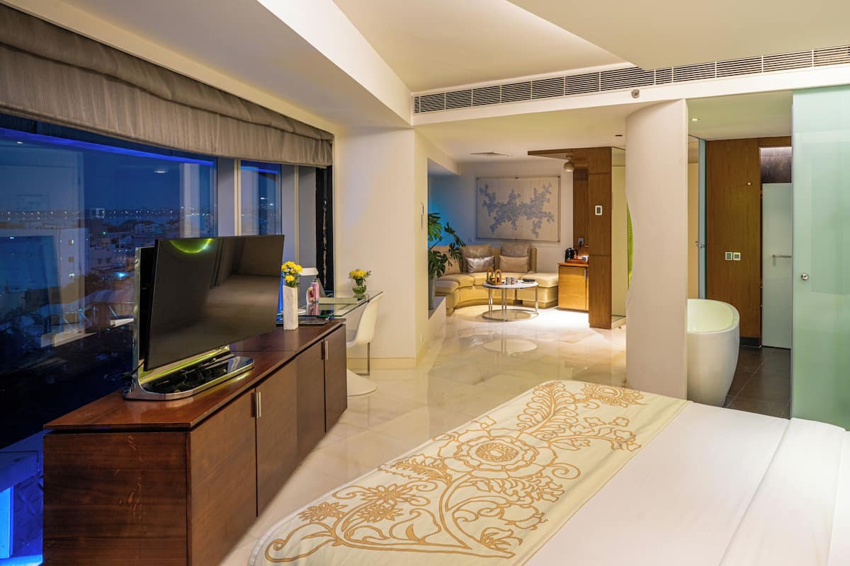 Suite | Ropa de cama de alta calidad, camas con pillow-top y minibar