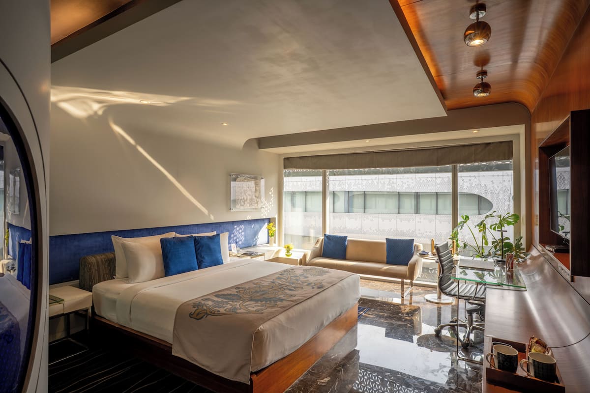 Habitación | Ropa de cama de alta calidad, camas con pillow-top y minibar