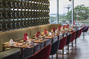 4 restaurants, lunch, dinner served; Fusion cuisine  - The Park Hyderabad (Hyderabad)