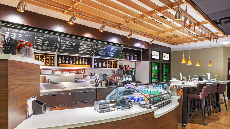 Courtyard by Marriott Tulsa Woodland Hills