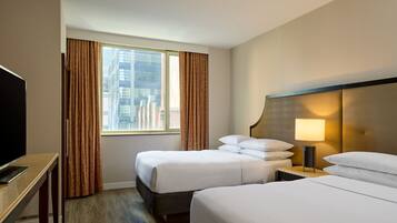 Presidentiële suite, 2 slaapkamers | Hypoallergeen beddengoed, donsdekens, pillowtop-bedden