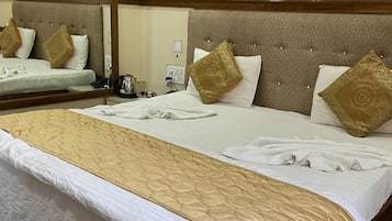 Deluxe Room with Balcony | In-room safe, desk, blackout drapes, free WiFi