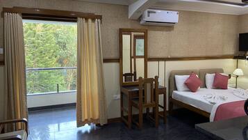 ์ค์ํธ | ๋ฐ์ฝ๋ ์ ๋ง