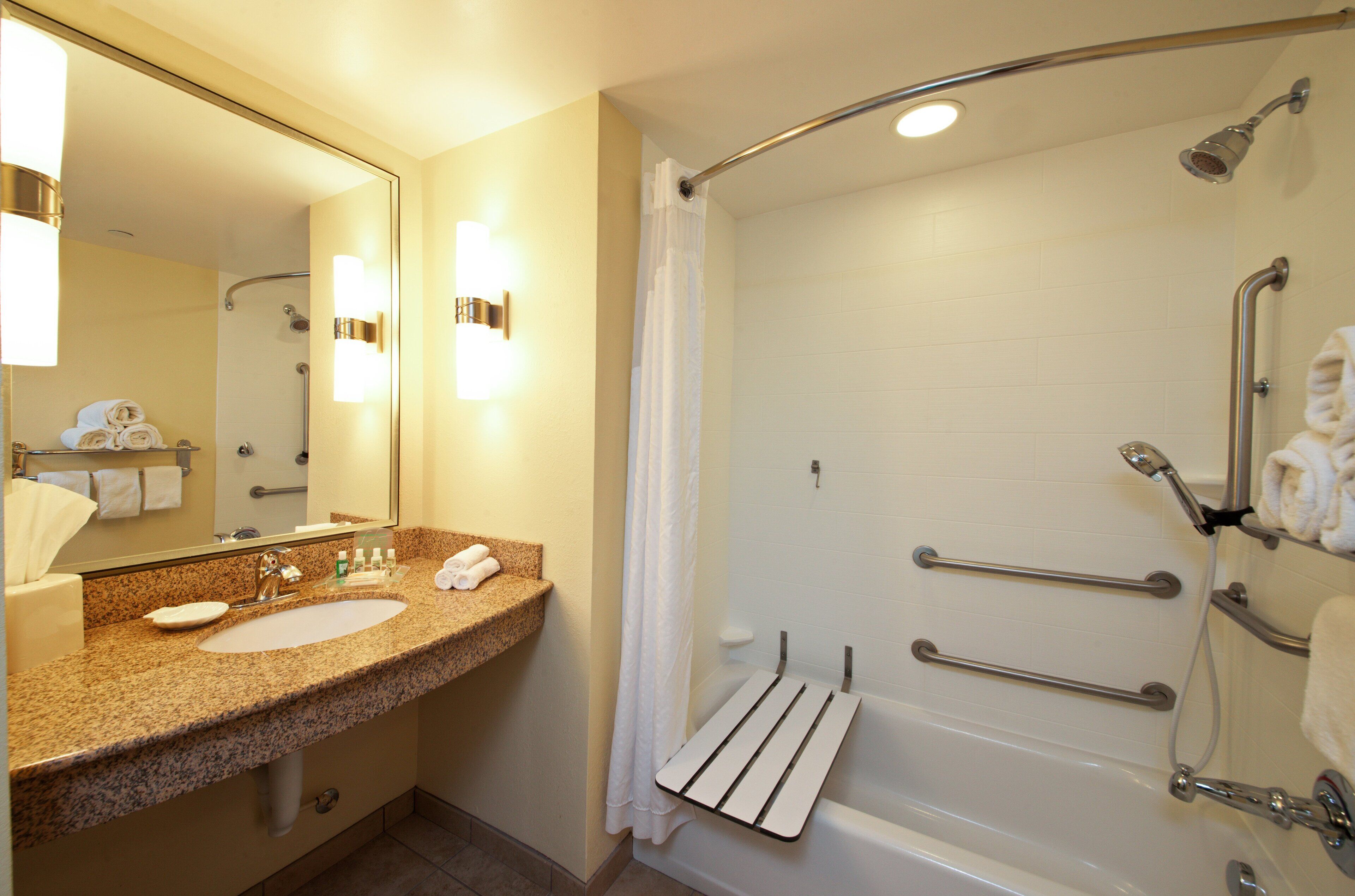 1 bedroom, in-room safe, desk, iron/ironing board