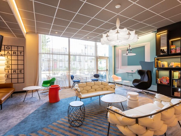 Bar (on property) - ibis Styles Bordeaux Meriadeck (Bordeaux)