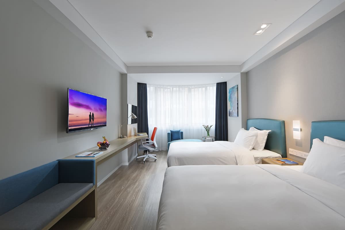 Standard Room, 2 Single Beds (Extra Floor Space) | In-room safe, blackout curtains, soundproofing, free WiFi