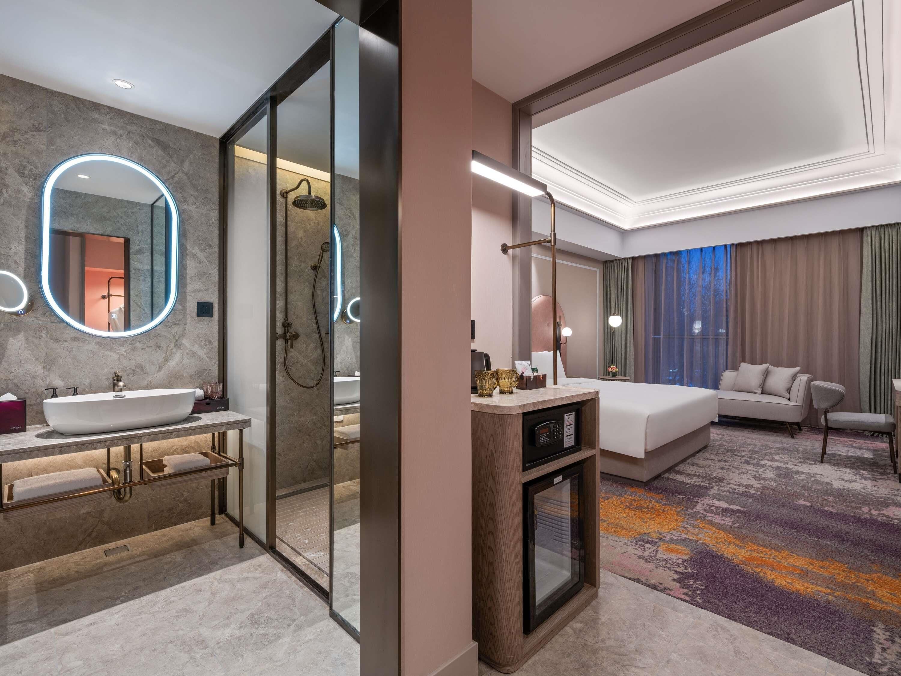 Superior Room, 1 King Bed | Free minibar items, in-room safe, desk, blackout drapes