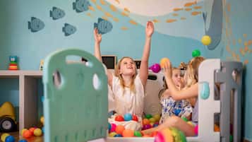 Area giochi per bambini (al coperto)