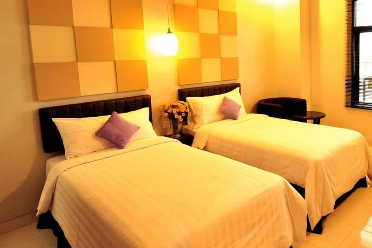 Minibar, in-room safe, desk, soundproofing