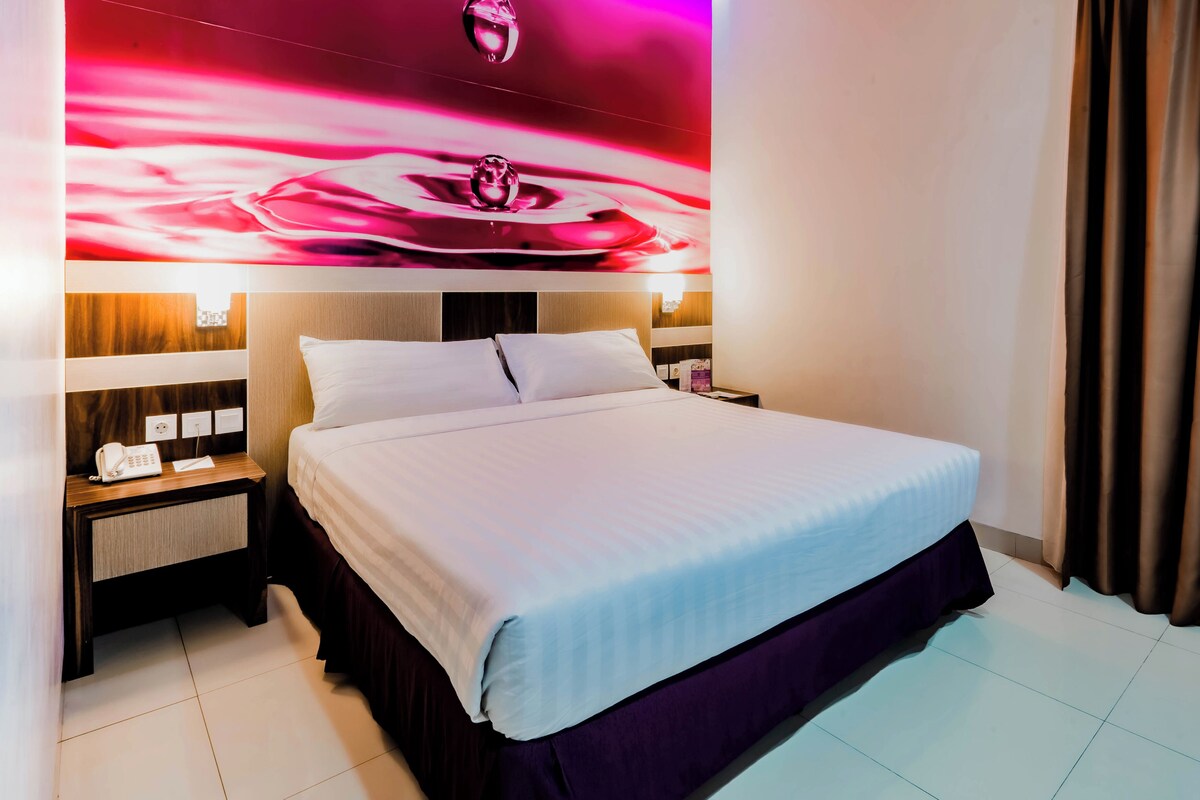 Minibar, in-room safe, desk, soundproofing