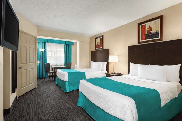 Kamar, 2 Tempat Tidur Double, Bebas Asap Rokok, lemari es | Meja kerja, kedap suara, setrika/meja setrika, dan Wi-Fi gratis