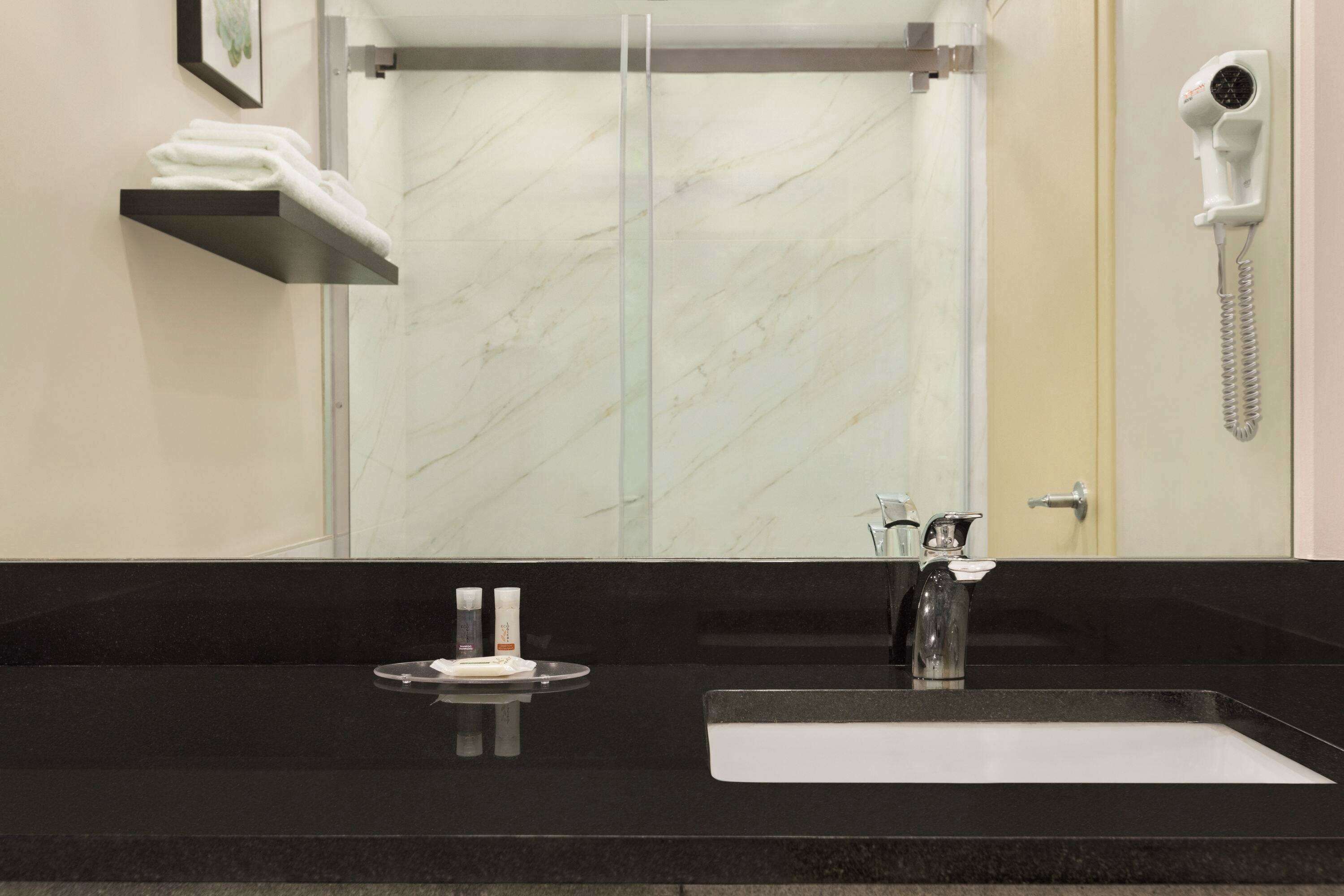 Foto - Days Inn by Wyndham Montreal East