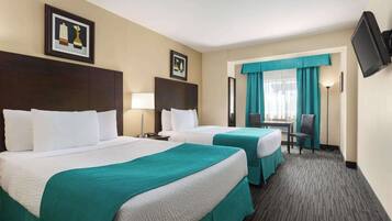 Chambre Standard, 2 grands lits | Bureau, chambres insonorisées, fer et planche à repasser, Wi-Fi gratuit