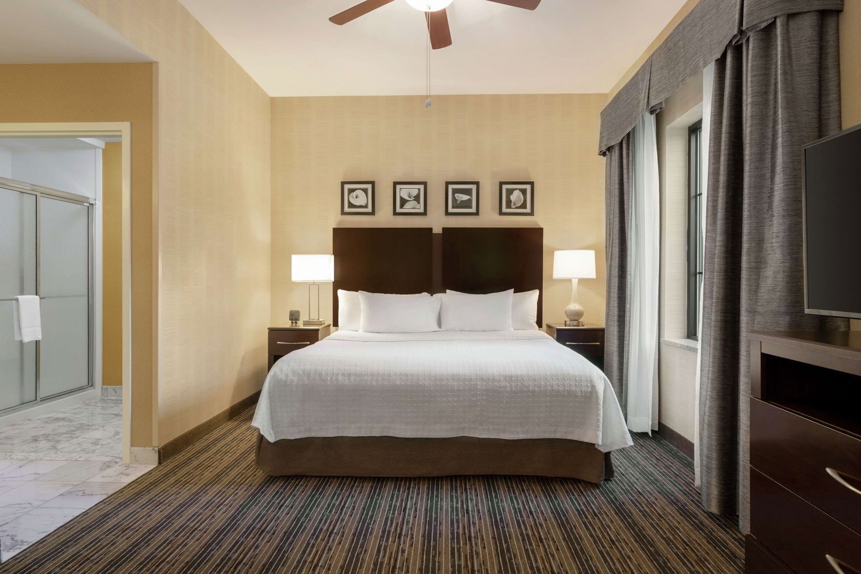 Premium bedding, in-room safe, laptop workspace, blackout drapes