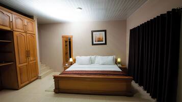 Executive Double Room | Minibar, in-room safe, individually furnished, desk