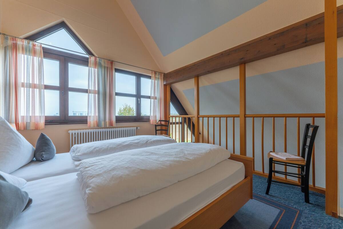 double room (maisonette) | 1 bedroom, minibar, in-room safe, desk