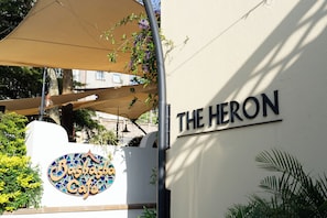 Exterior - The Heron By Sarovar Portico India (Nairobi)