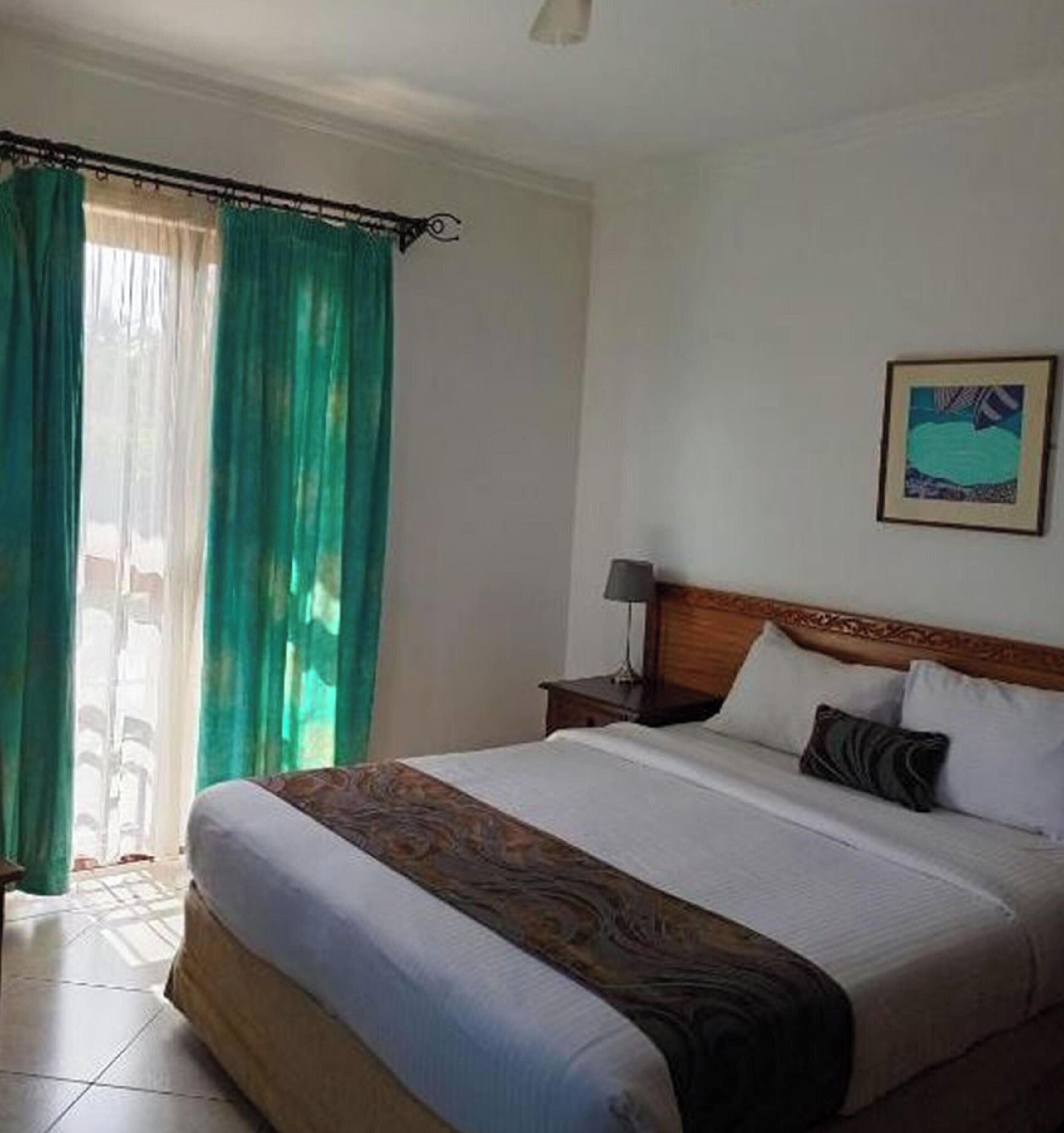 Premier Suite, 1 Double Bed | Premium bedding, minibar, in-room safe, individually furnished