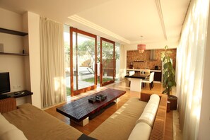 Villa, 2 Bedrooms (Arya) | Private kitchen | Fridge, dishwasher, electric kettle - The Wangsa Benoa (Nusa Dua)
