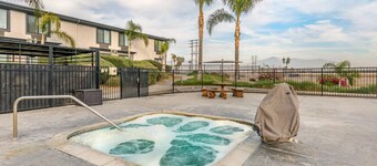 Comfort Inn And Suites Colton