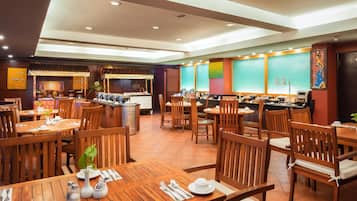 Lunch and dinner served, Asian cuisine