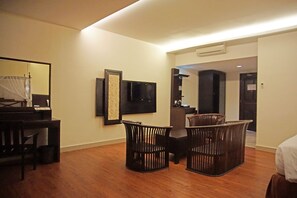 Junior Suite, 1 King Bed, Non Smoking, Garden View | View from room - Best Western Resort Kuta (Kuta)