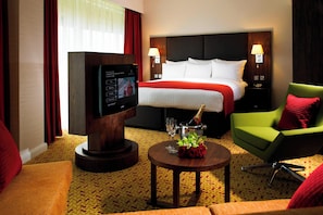 Junior Suite, 1 Bedroom (eco) | Egyptian cotton sheets, minibar, in-room safe, individually decorated