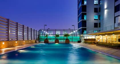 La Suite Dubai Hotel & Apartments
