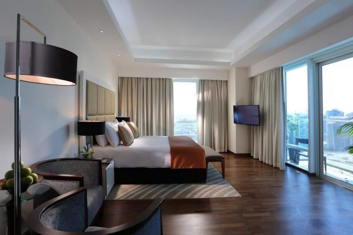 Ropa de cama de alta calidad y minibar