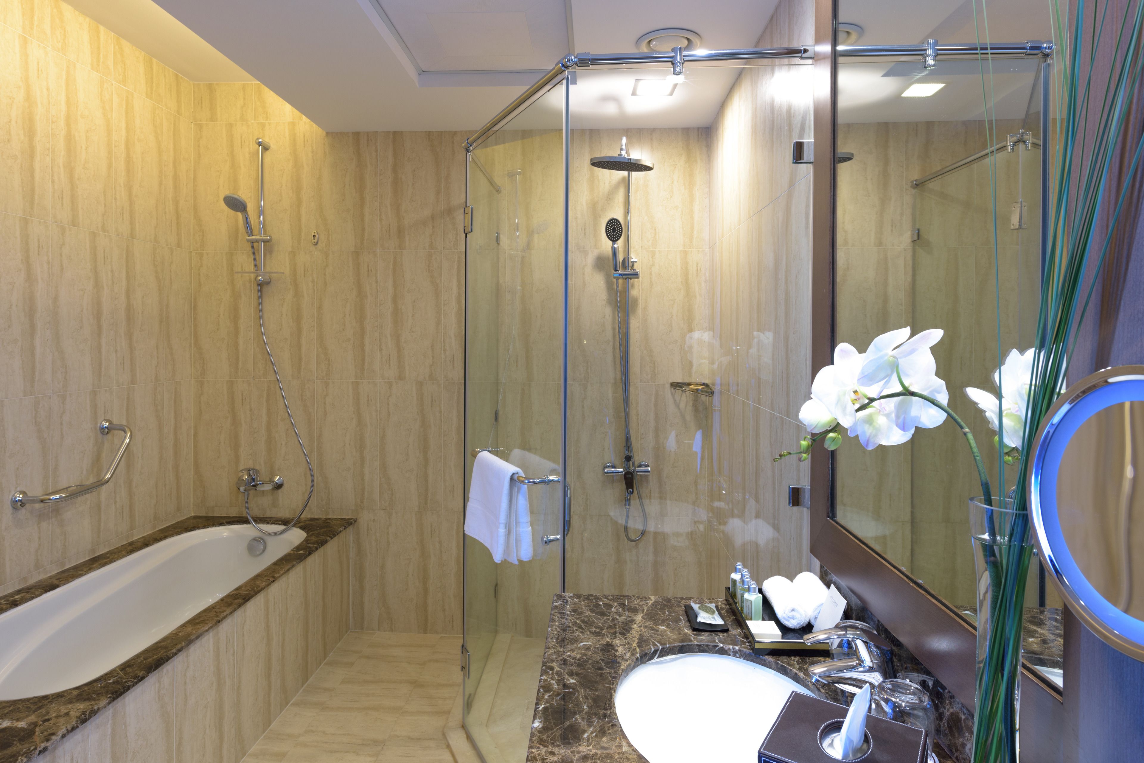 Photo - La Suite Dubai Hotel & Apartments