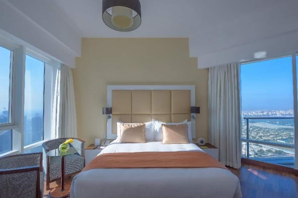 Ropa de cama de alta calidad y minibar