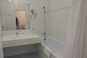 Minibar, free WiFi - Astoria Hotel (Dnipro)