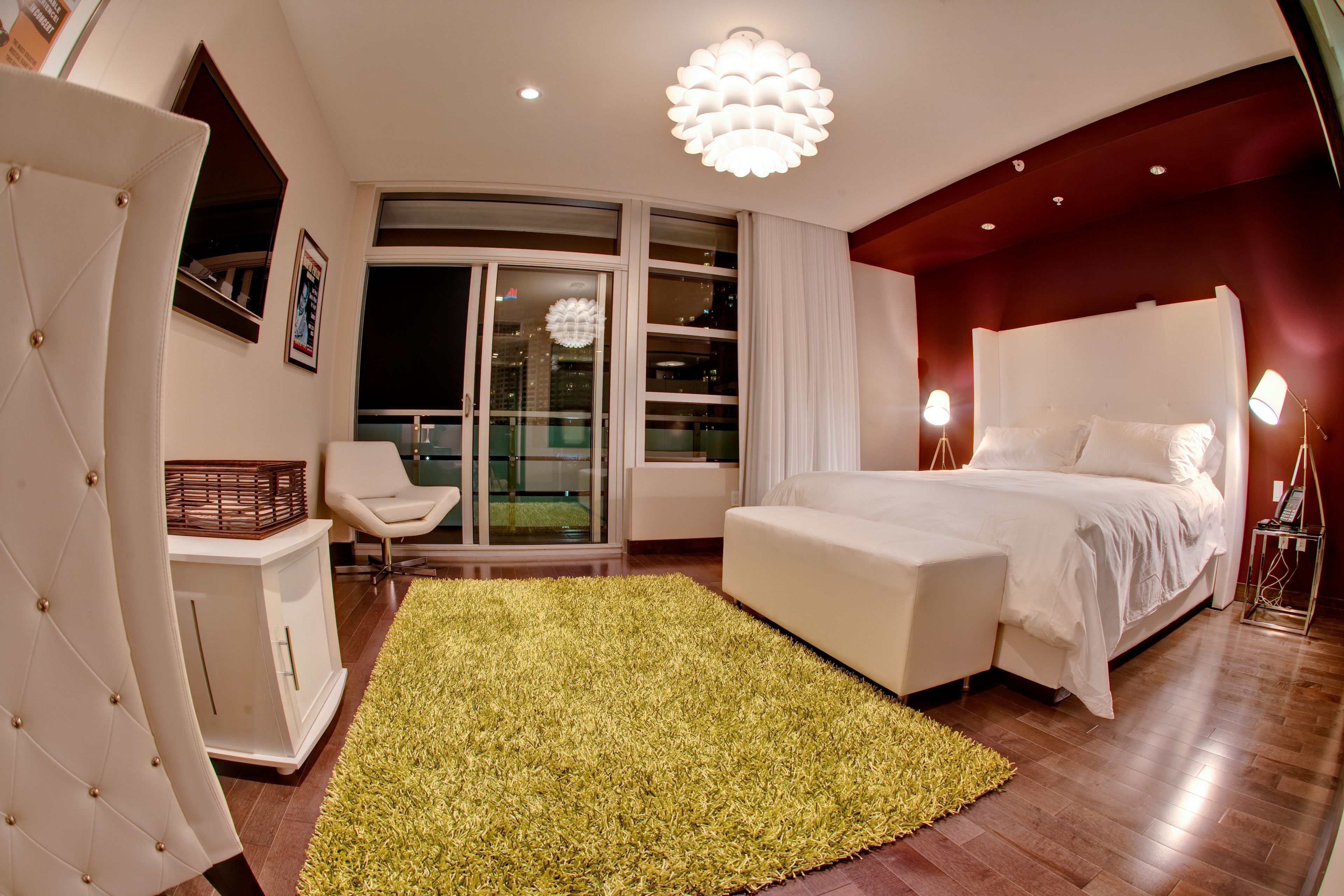 room, 1 king bed, balcony | egyptian cotton sheets, premium bedding, down duvets, pillow-top beds