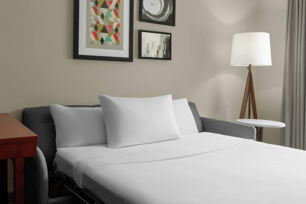 1 bedroom, premium bedding, pillow-top beds, individually decorated
