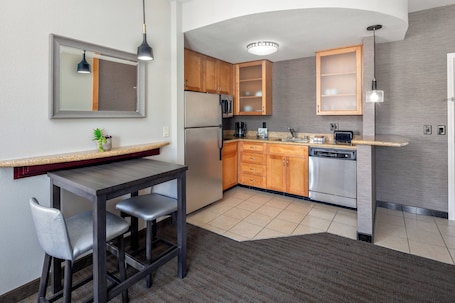 Studio, 1 King Bed with Sofa bed, Non Smoking | Private kitchen | Fridge, microwave, stovetop, dishwasher
