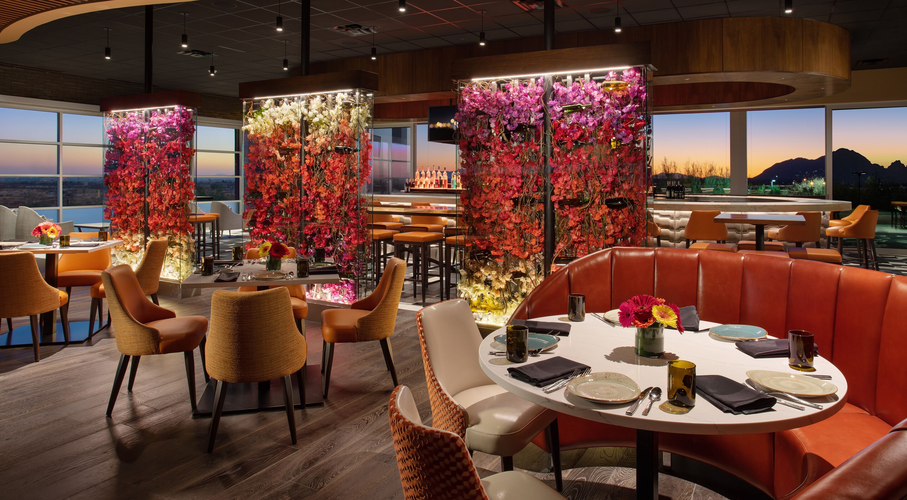7 restaurants; breakfast, lunch, dinner and brunch served 