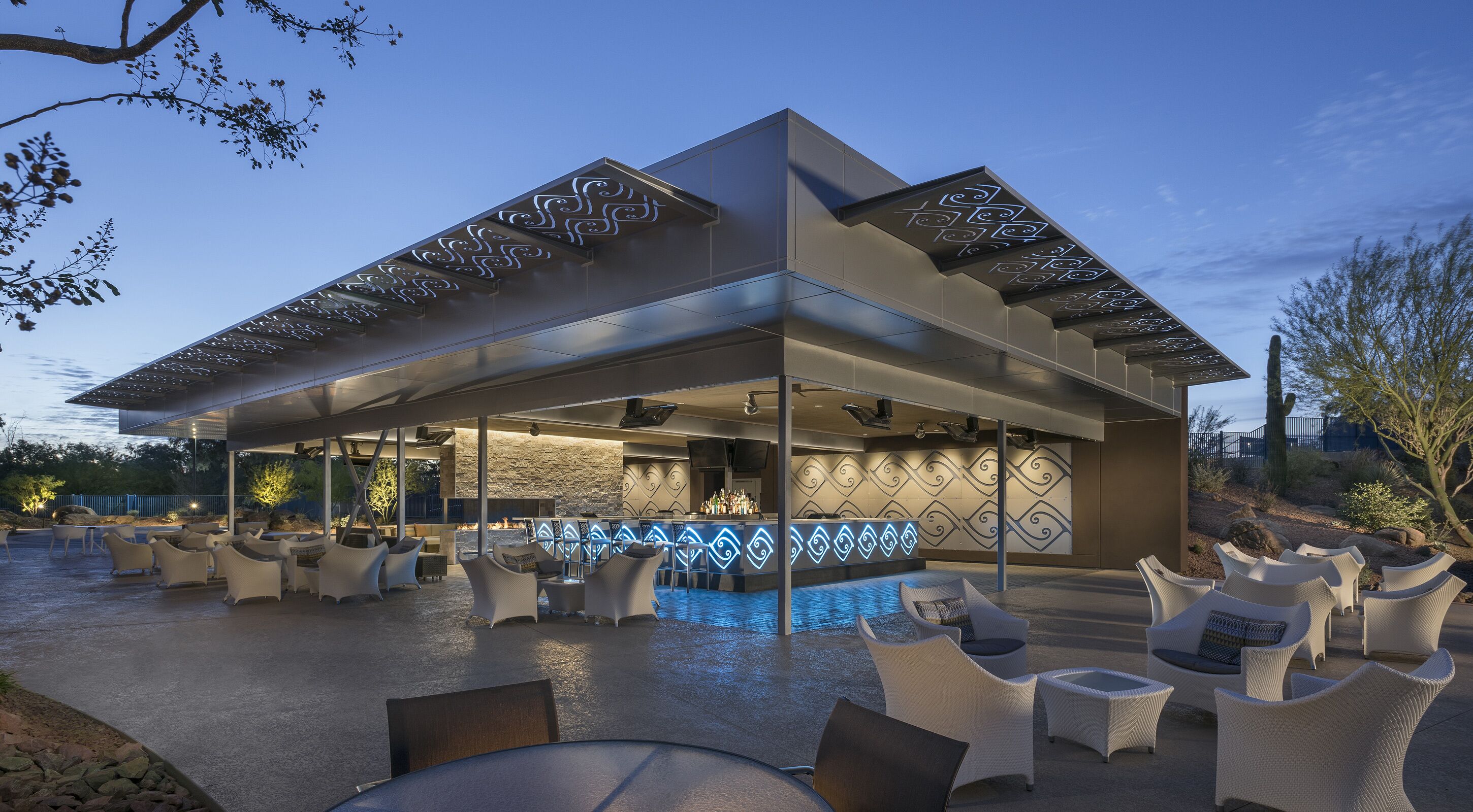 5 bars/lounges, poolside bar