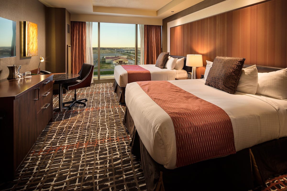 Caja de seguridad en la habitación y escritorio