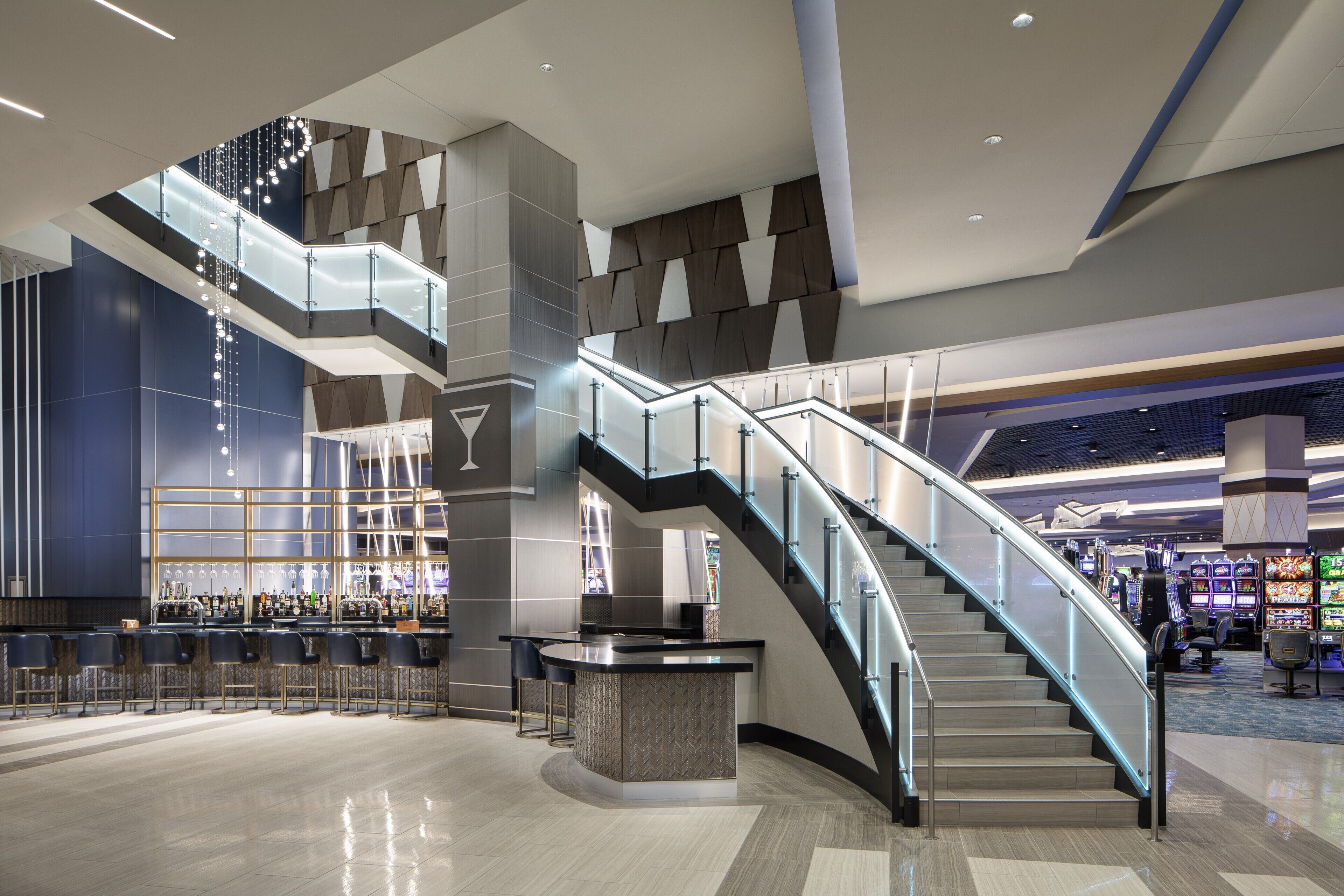 4 bars/lounges, 2 swim-up bars, poolside bar