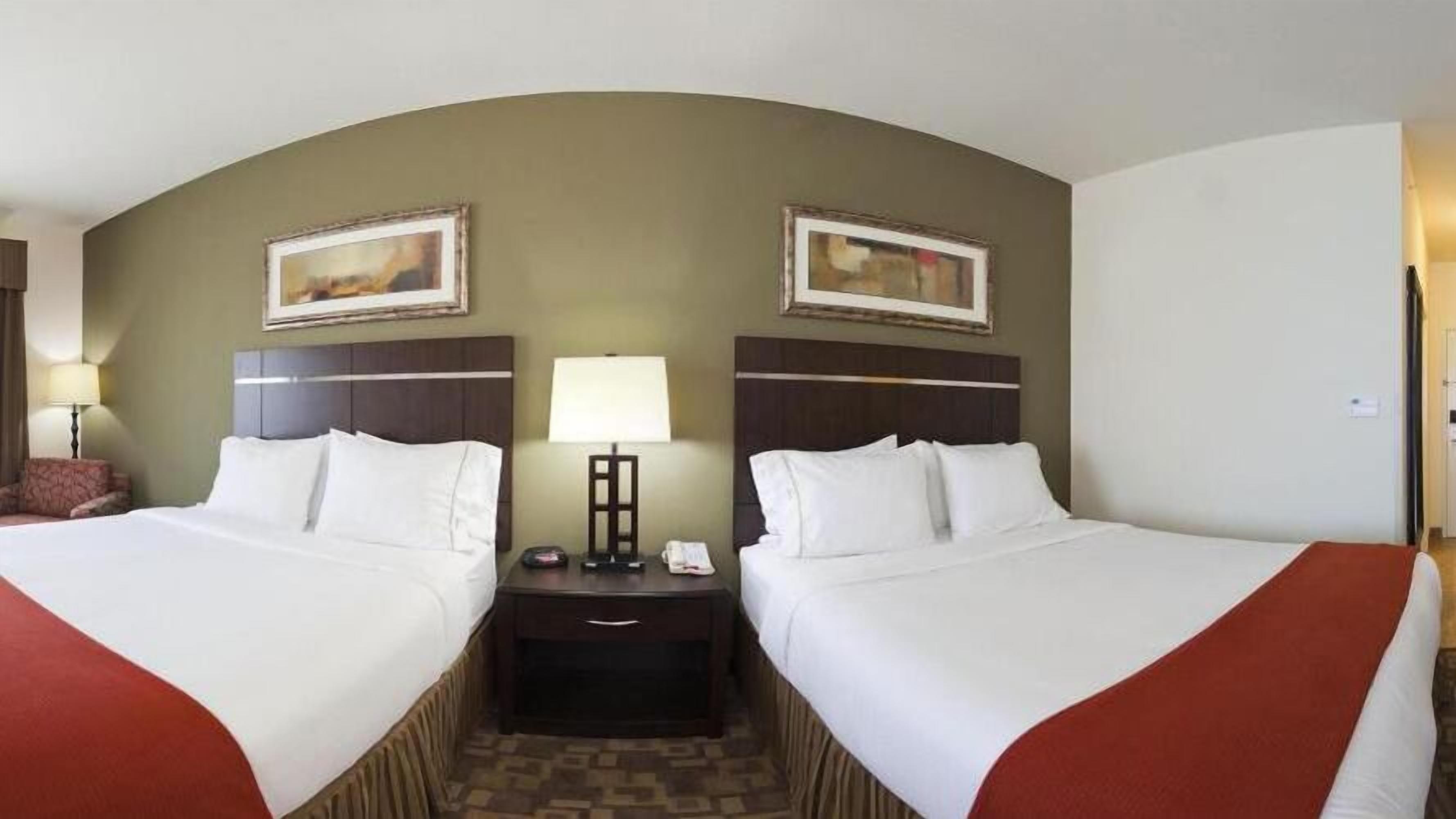 in-room safe, desk, laptop workspace, iron/ironing board