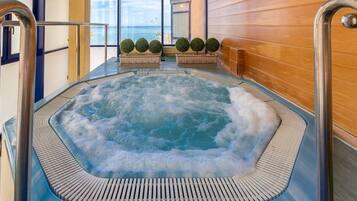 Bathtub spa indoor