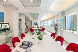 Lounge - iclub Wan Chai Hotel (Hong Kong)