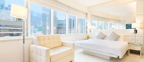 1 bedroom, pillow-top beds, in-room safe, desk