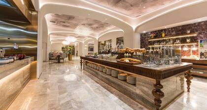 Mercure Xian Dayan Pagoda