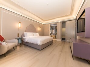 Suite Deluxe, 1 llit de matrimoni gran | Cobrellits, matalassos d'escuma viscoelàstica i minibar 
