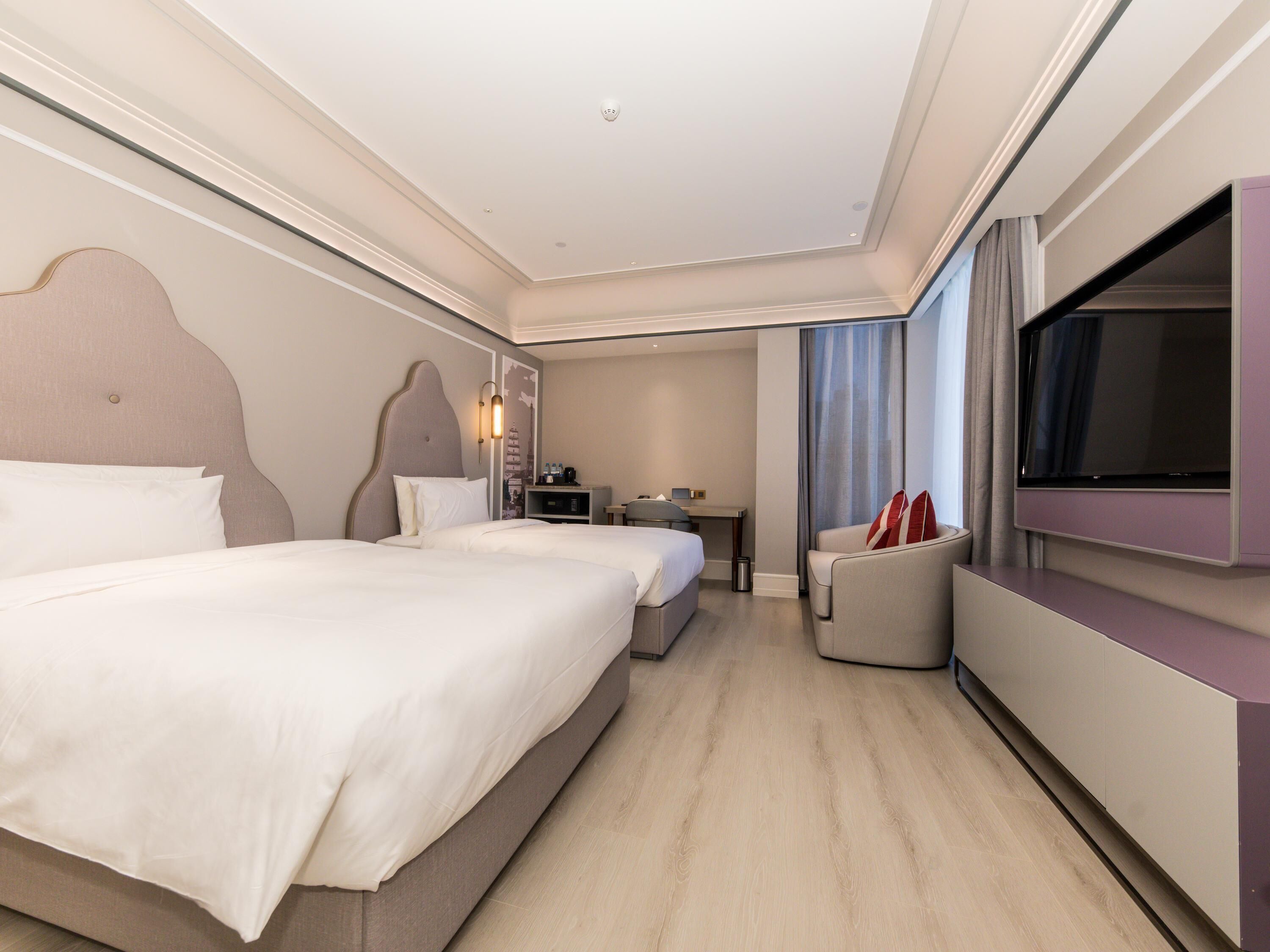 Family Room, 2 Double Beds (Family) | Minibar, in-room safe, free WiFi