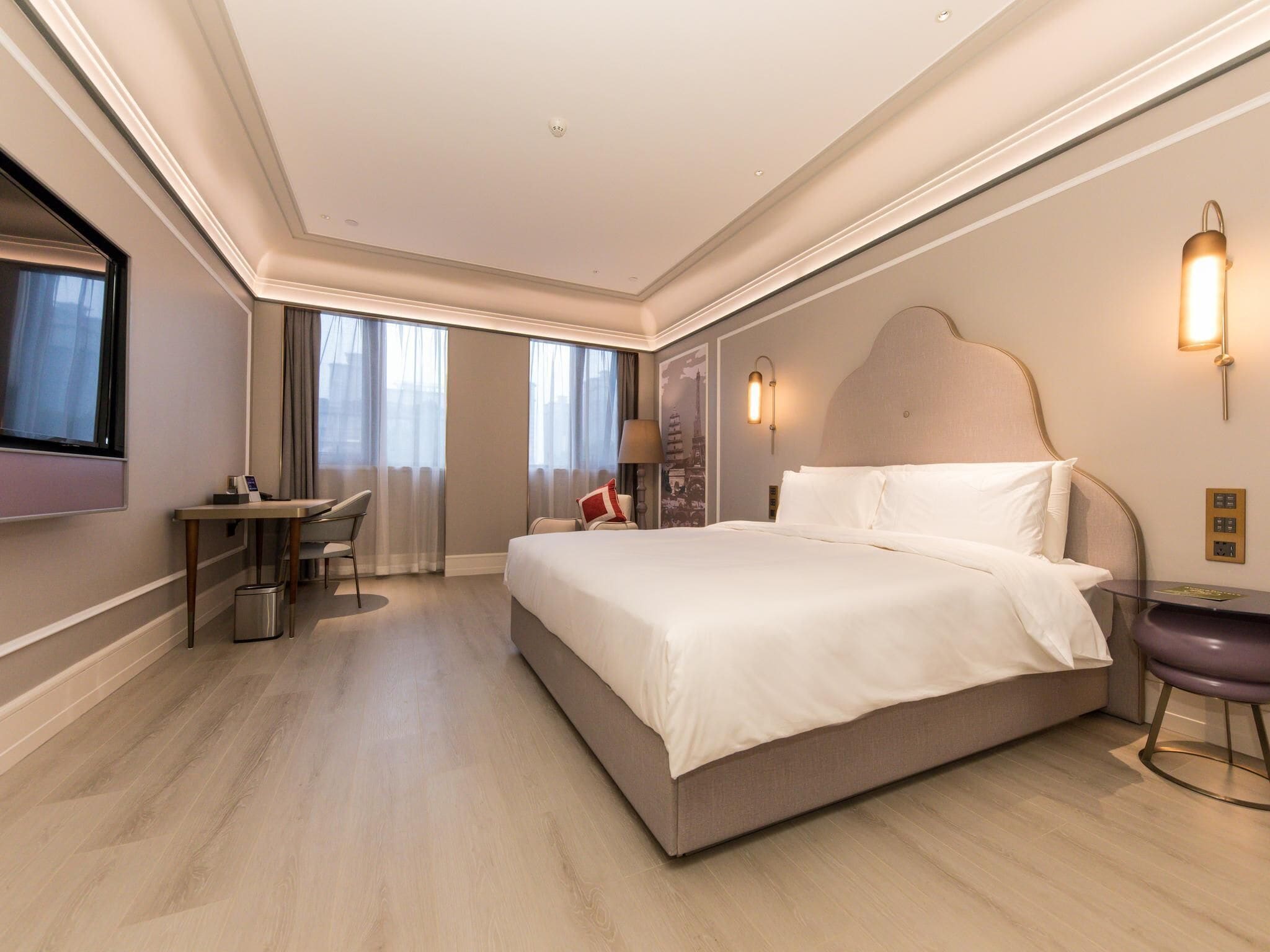 Privilege, Room, 1 King Bed