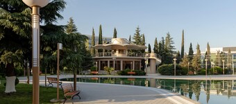 Ramada Plaza by Wyndham Gence