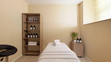 Sauna, hot tub, steam room, hot stone massages, deep-tissue massages